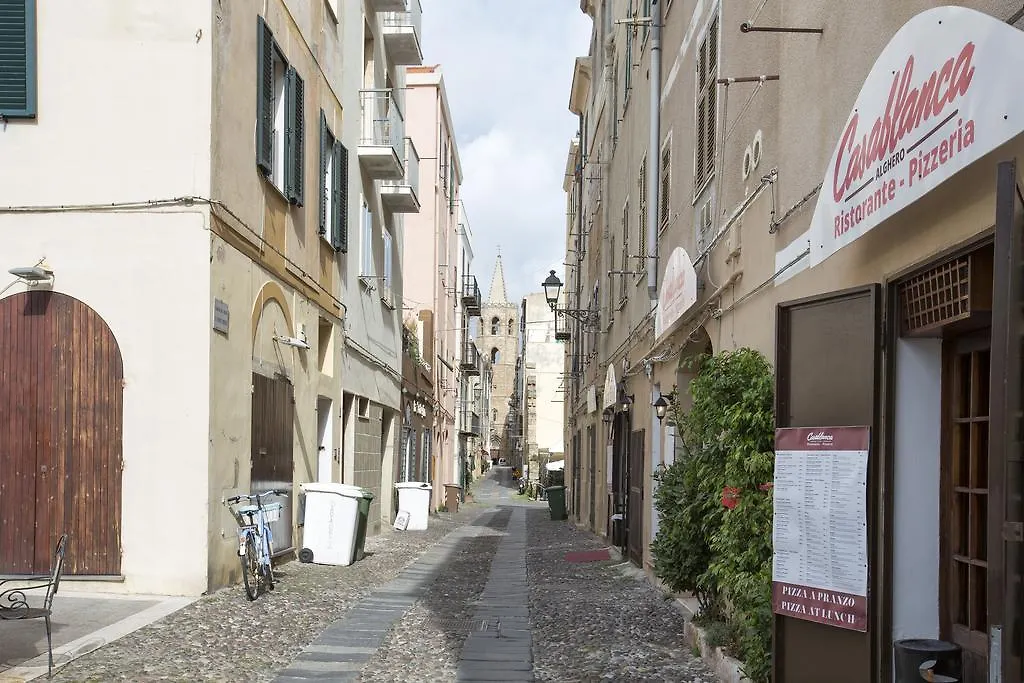 Semesterbostad Alghero Ciutat Fritidshus Italien